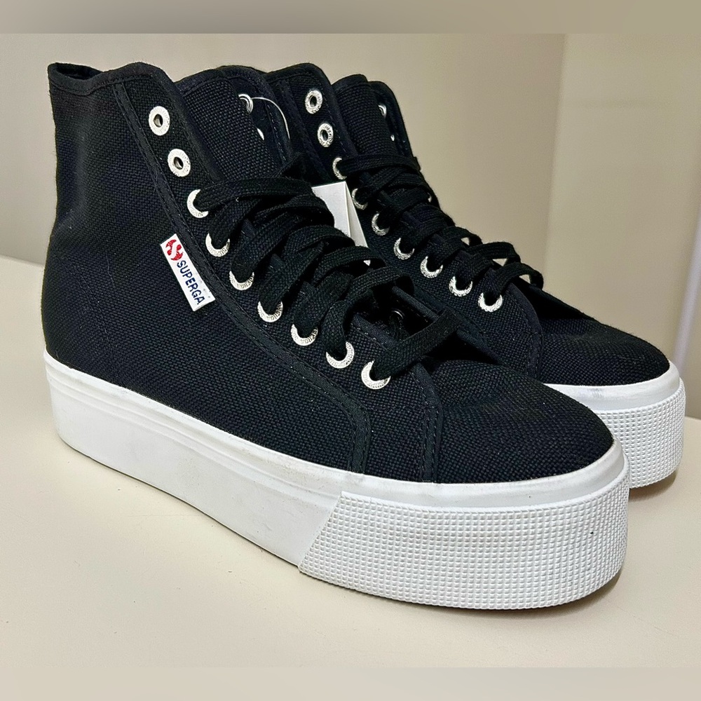 Men’s 6 Women’s 7.5 Superga Platform High Top Vulcanized Natural Rubber Shoes